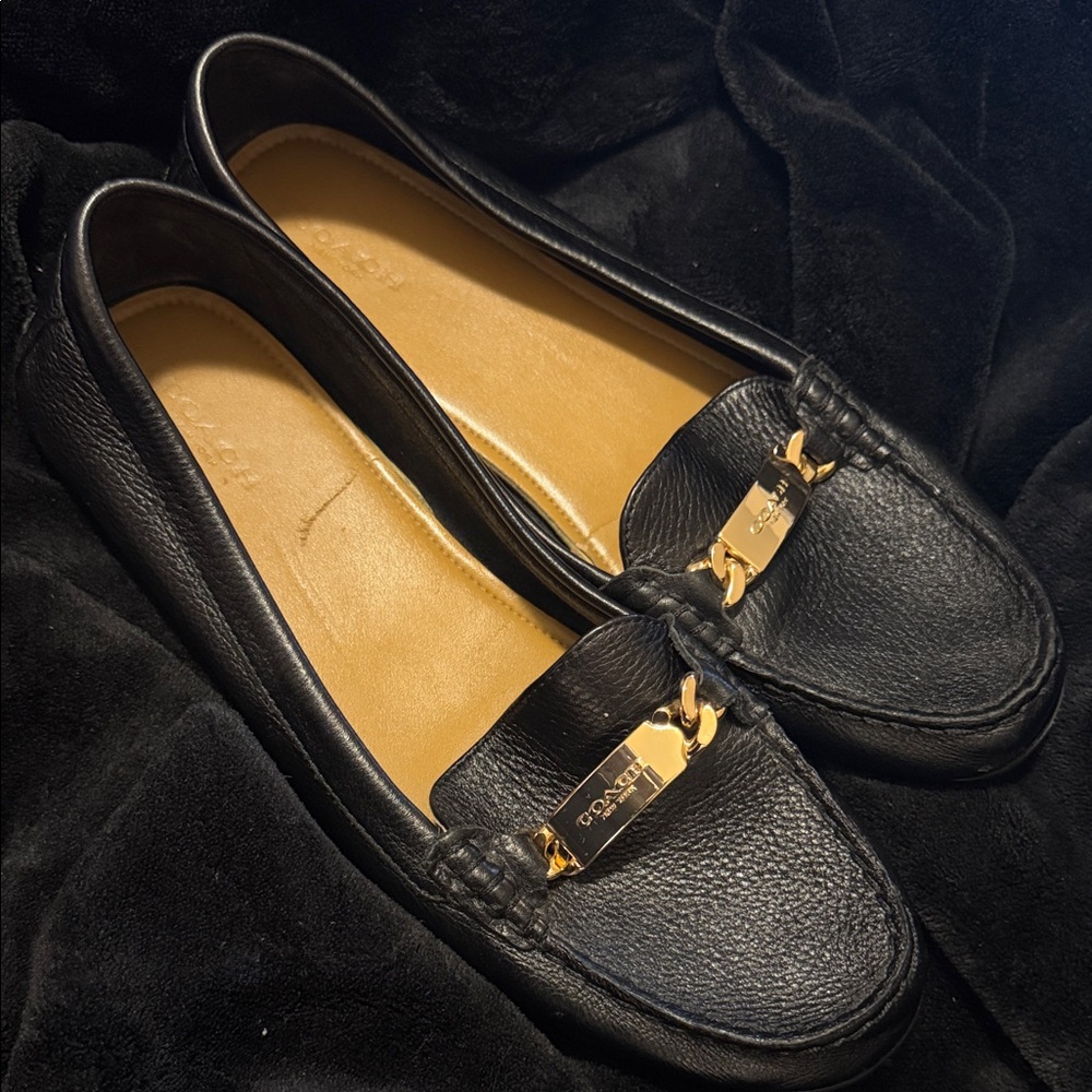 Coach Black Pebble Leather Women's Loafers with Gold Hardware - Picture 10 of 14